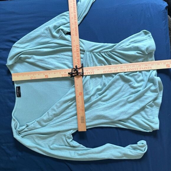 Lane Bryant Light Blue Women's Wrap Top 18/20 - Picture 8 of 8